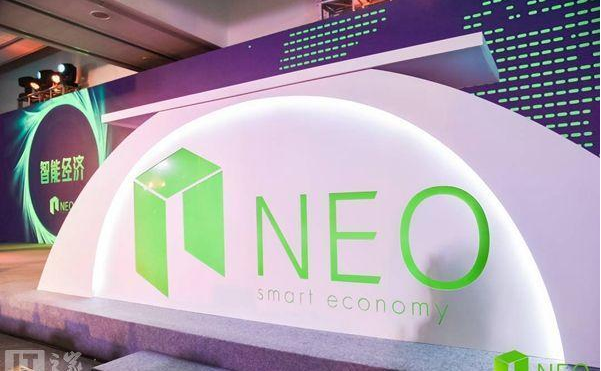 达鸿飞简介:小蚁(neo)创始人